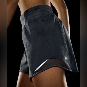 Lululemon Hotty Hot High-Rise Lined Short 4" Size 4